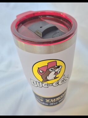 Buc-ees Travel Mug Red Yukon Outfitters Stainless Steel Tumbler 20oz white new